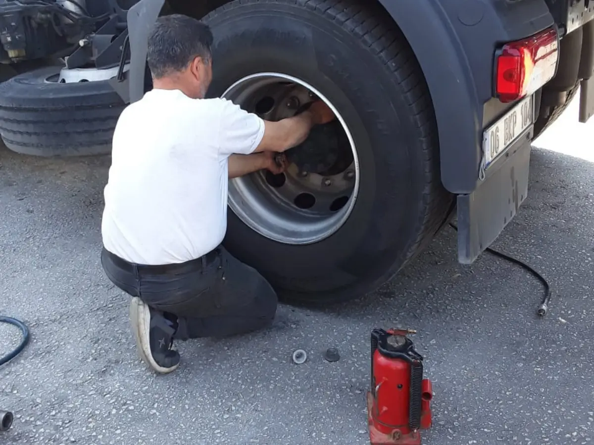 Buldan Oto Lastikçi